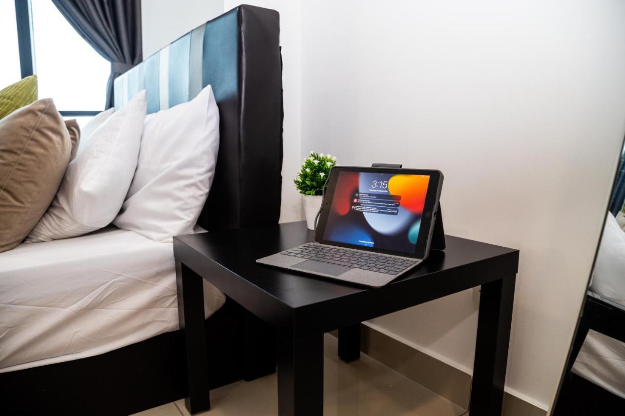Studio Units At Pacific Tower Near Jaya One By Comfyasia Petaling Jaya Exteriör bild