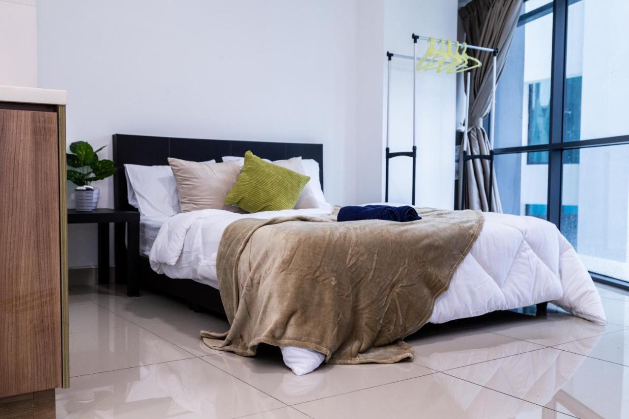 Studio Units At Pacific Tower Near Jaya One By Comfyasia Petaling Jaya Exteriör bild