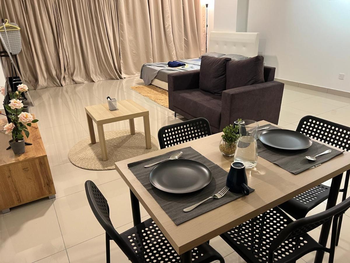 Studio Units At Pacific Tower Near Jaya One By Comfyasia Petaling Jaya Exteriör bild