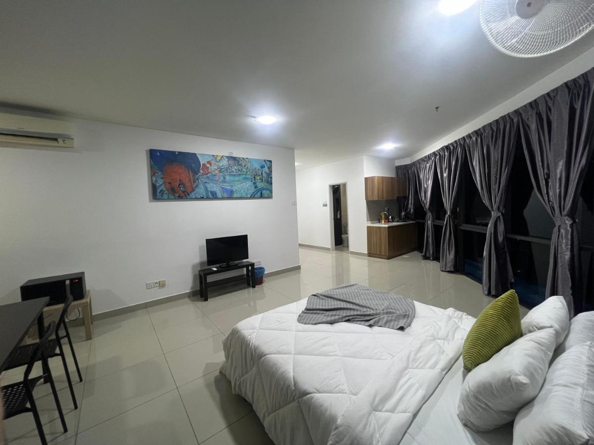 Studio Units At Pacific Tower Near Jaya One By Comfyasia Petaling Jaya Exteriör bild